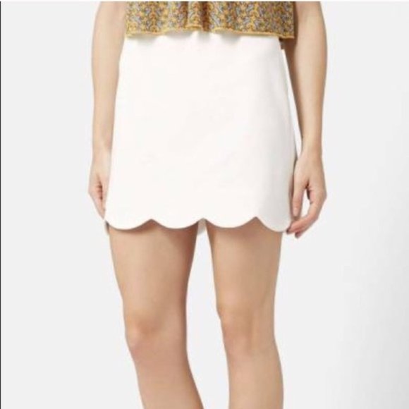 Topshop Dresses & Skirts - Topshop White Scallop Mini Skirt